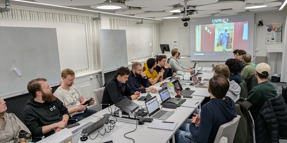 Hybrid format course on Experimental Reactor Physics carried out at JSI for students from Chalmers University of Technology